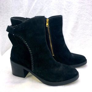 UGG black suede whipstitch Bow Ankle Boot sz 9.5